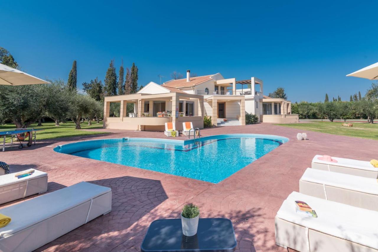 Astarte Villas - Istar Villa With Tennis Court Makhairadhon Экстерьер фото