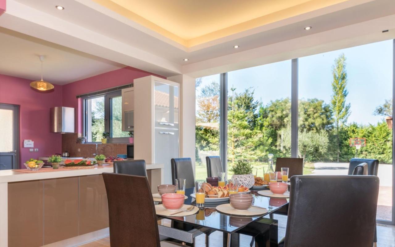 Astarte Villas - Istar Villa With Tennis Court Makhairadhon Экстерьер фото