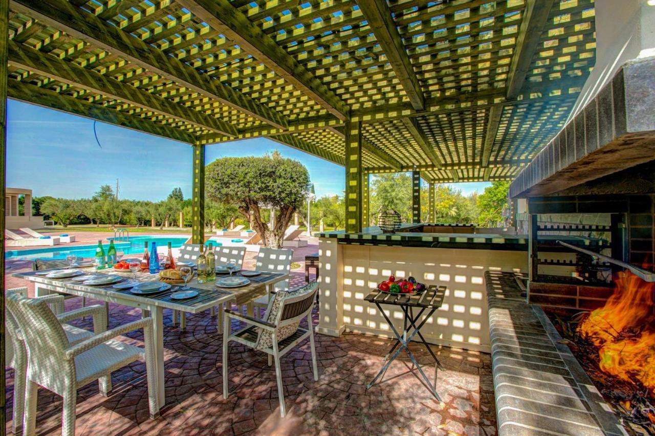 Astarte Villas - Istar Villa With Tennis Court Makhairadhon Экстерьер фото