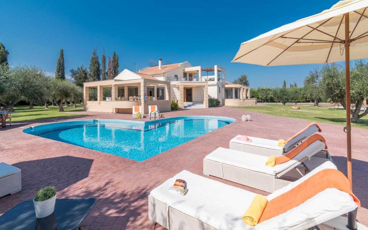 Astarte Villas - Istar Villa With Tennis Court Makhairadhon Экстерьер фото