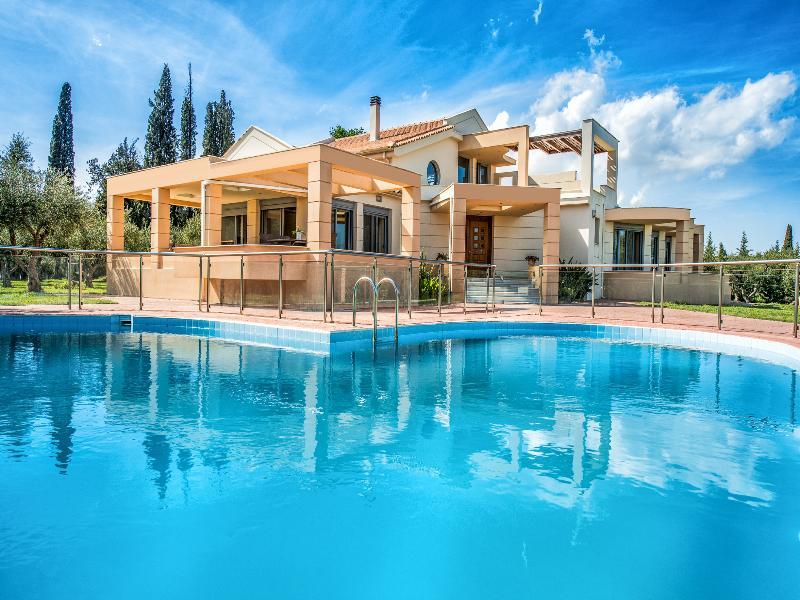 Astarte Villas - Istar Villa With Tennis Court Makhairadhon Экстерьер фото