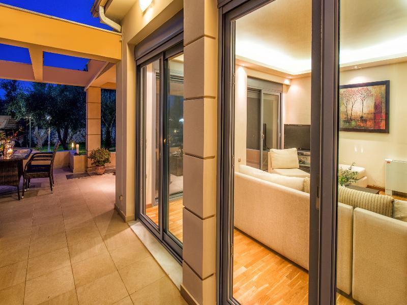 Astarte Villas - Istar Villa With Tennis Court Makhairadhon Экстерьер фото